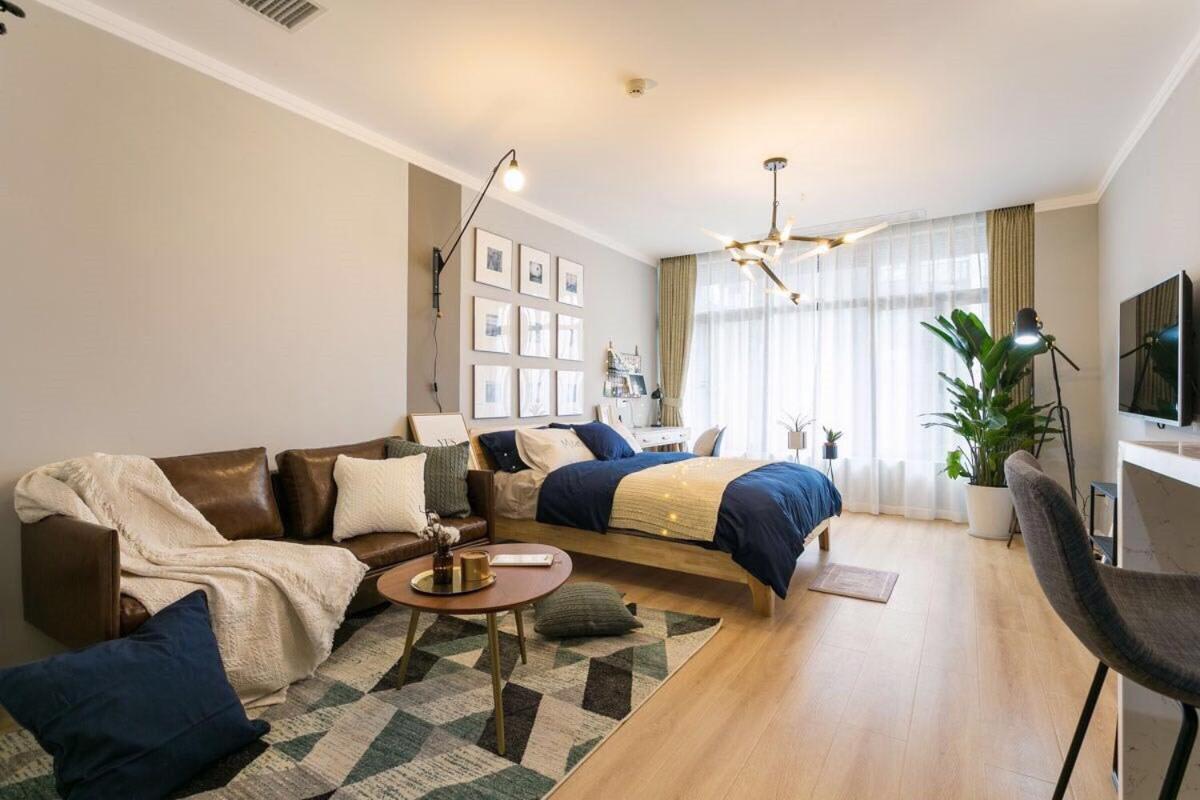 Wuhan Wuchang-Star City- Locals Apartment 00121940 Εξωτερικό φωτογραφία